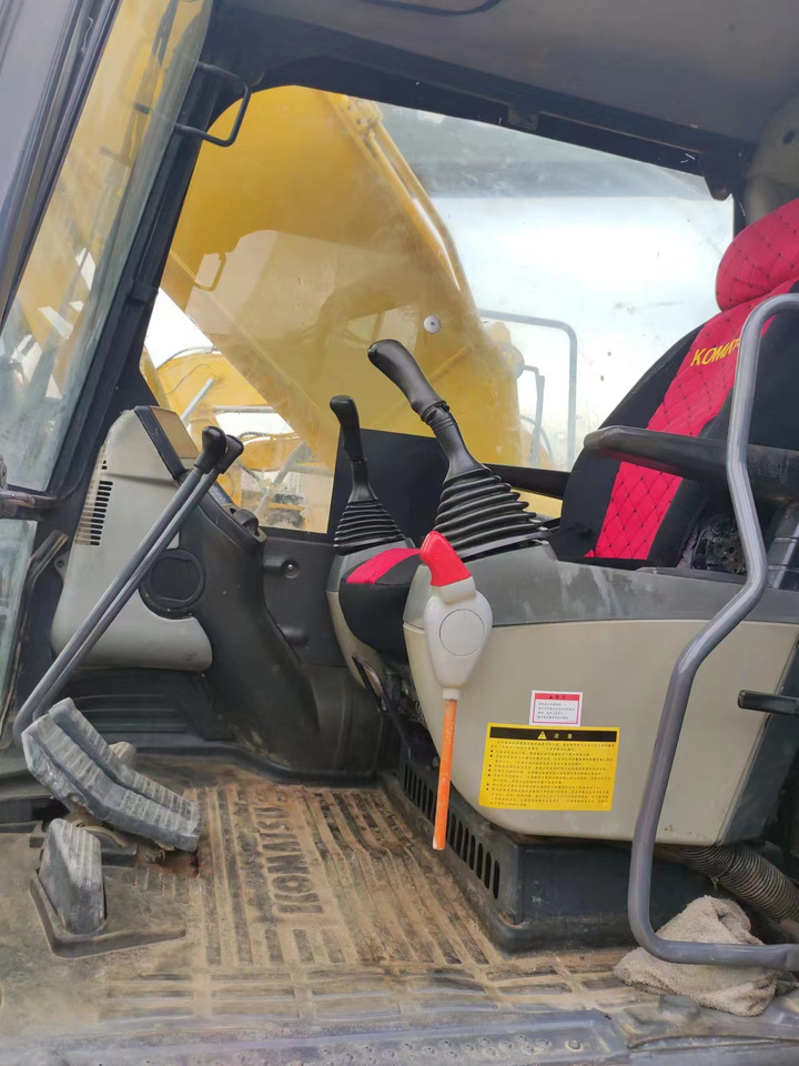 KOMATSU PC200-8 - Escavatore cingolato: foto 4 KOMATSU PC200-8 - Escavatore cingolato: foto 4