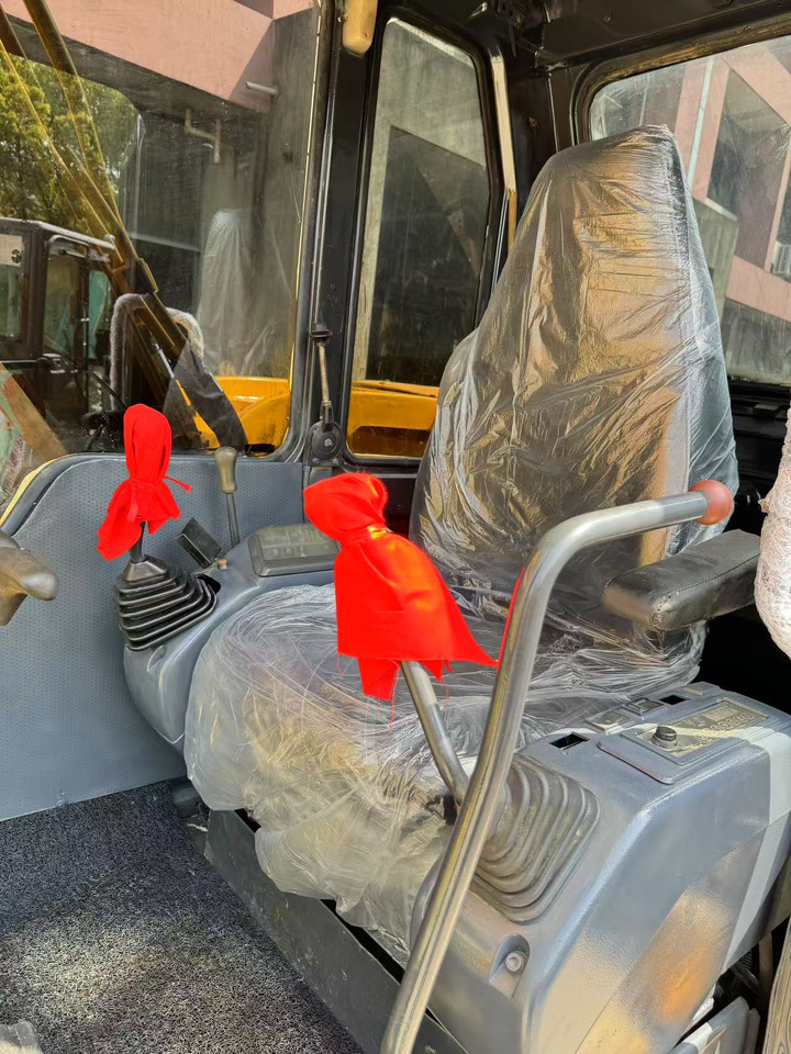 KOMATSU PC60-7 - Miniescavatore: foto 4 KOMATSU PC60-7 - Miniescavatore: foto 4