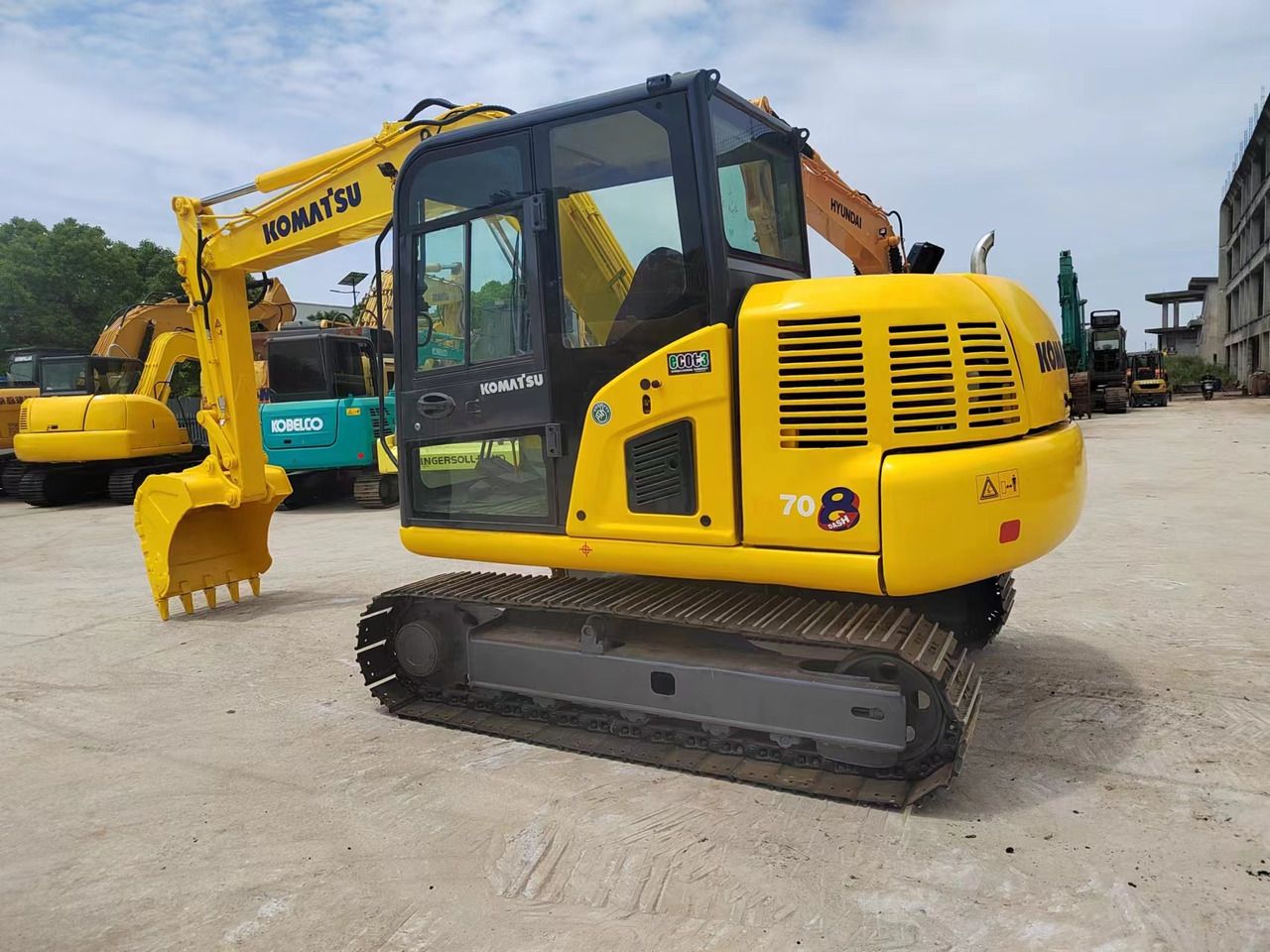 KOMATSU PC70-8 - Escavatore cingolato: foto 1 KOMATSU PC70-8 - Escavatore cingolato: foto 1