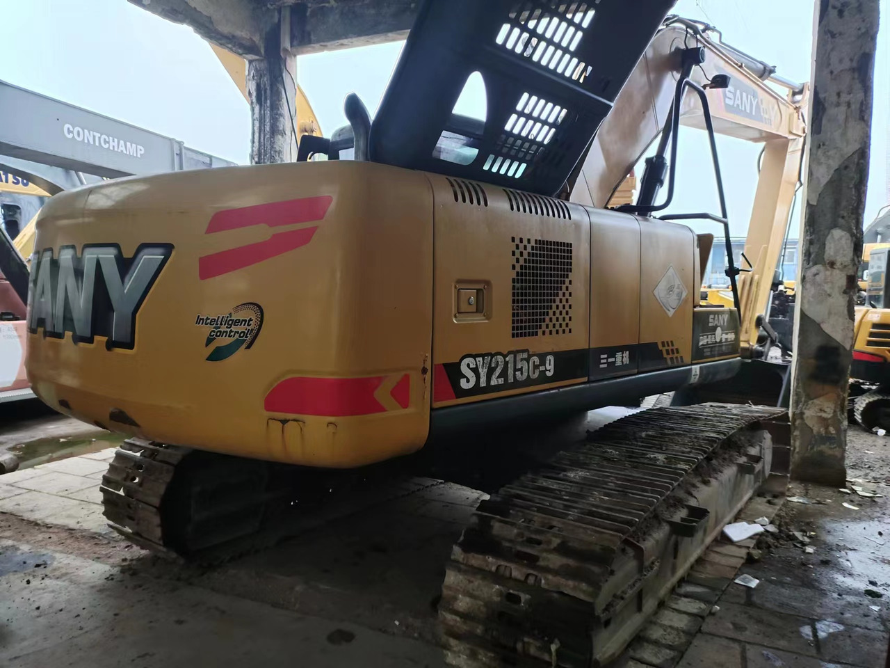 SANY SY215C-9 - Escavatore cingolato: foto 2 SANY SY215C-9 - Escavatore cingolato: foto 2