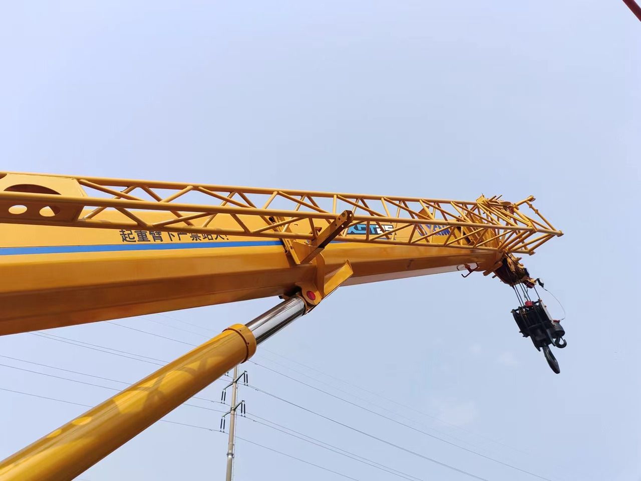 XCMG QY25K - Autogru: foto 5 XCMG QY25K - Autogru: foto 5