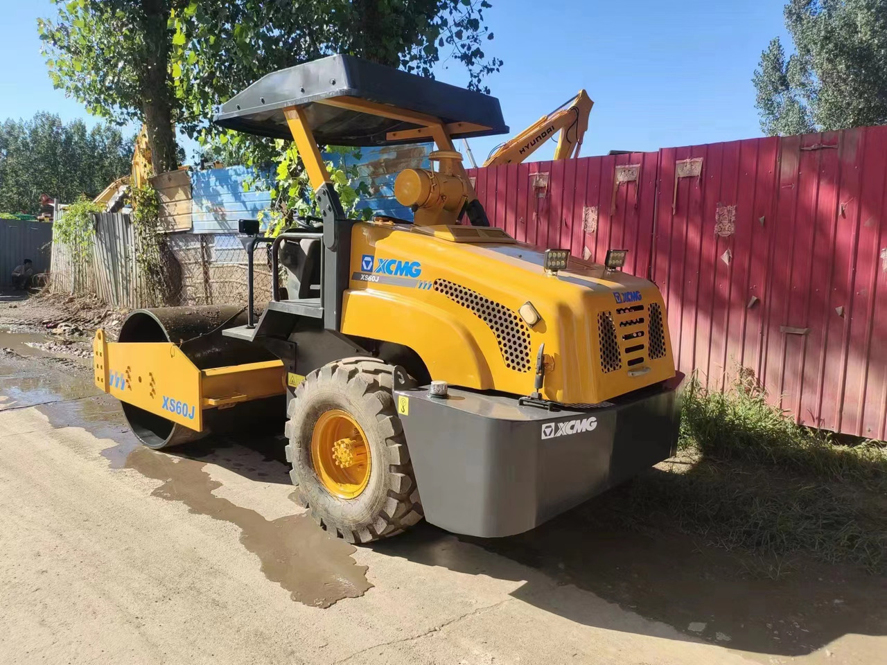 XCMG XS60J - Rullo compattatore/ Rullo compressore: foto 1 XCMG XS60J - Rullo compattatore/ Rullo compressore: foto 1