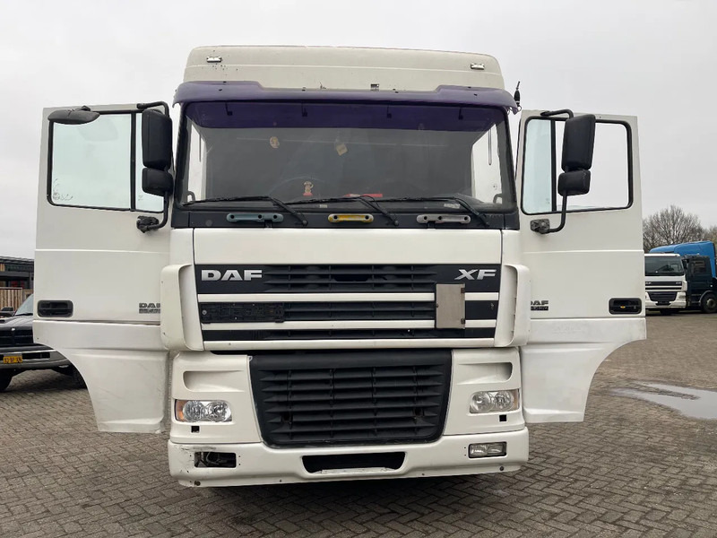 DAF XF 95.430 Tractor - Trattore stradale: foto 2 DAF XF 95.430 Tractor - Trattore stradale: foto 2