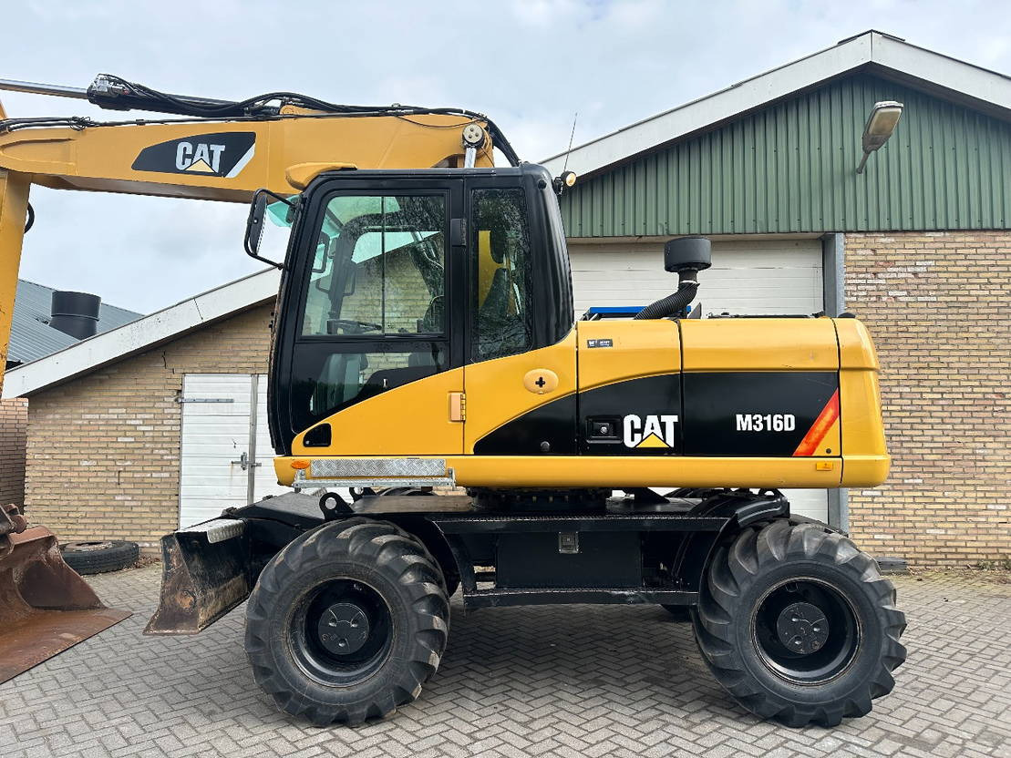Caterpillar M316D - Escavatore gommato: foto 4 Caterpillar M316D - Escavatore gommato: foto 4