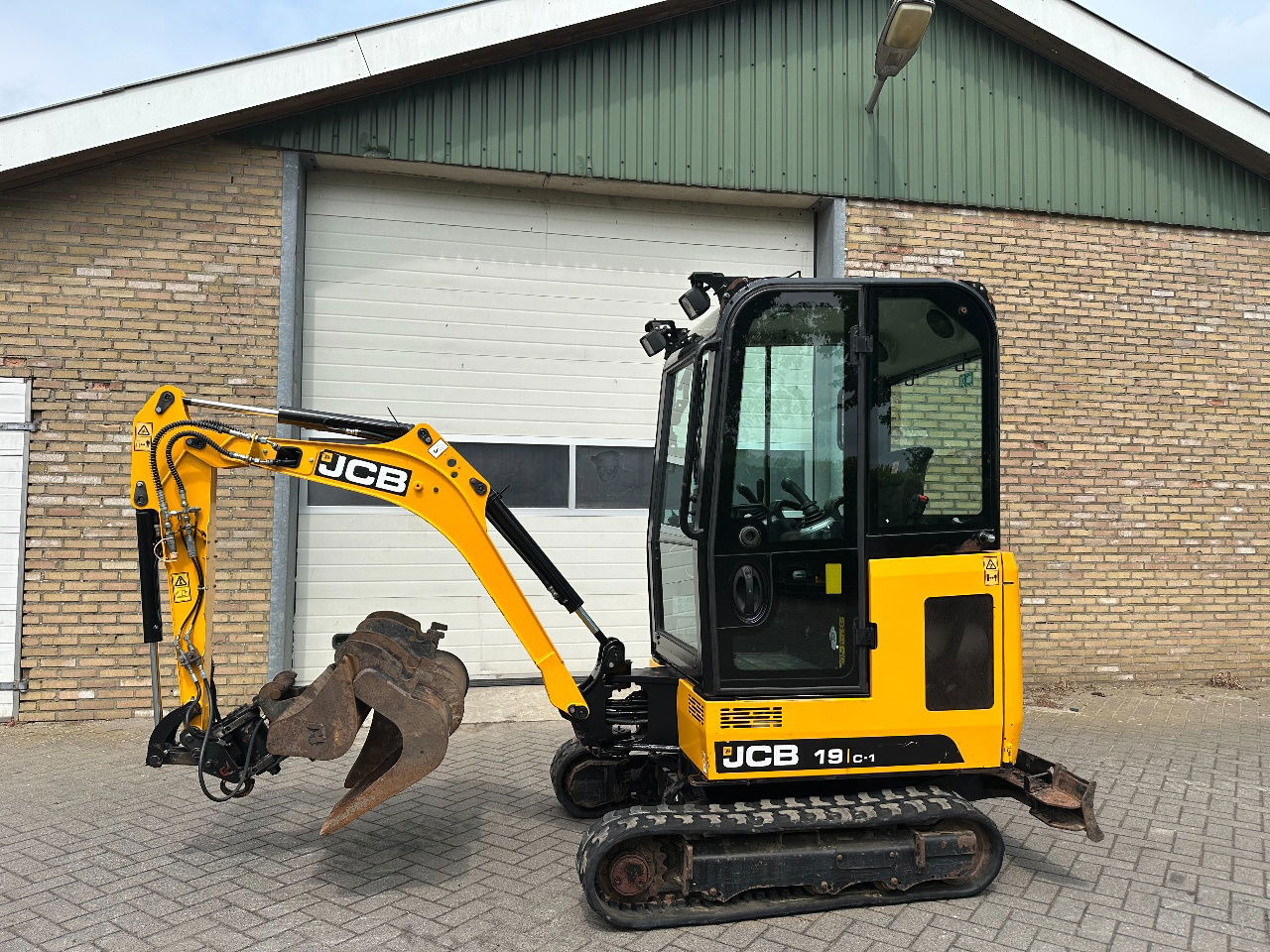 JCB 19 c1 - Miniescavatore: foto 1 JCB 19 c1 - Miniescavatore: foto 1