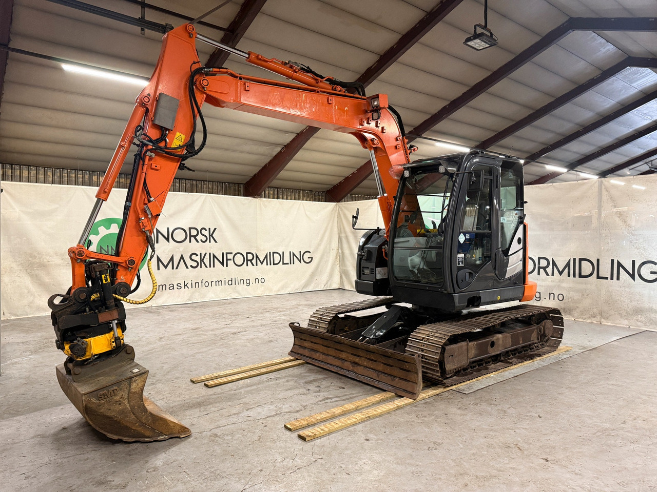 Hitachi ZX85US-5A - Escavatore cingolato: foto 1 Hitachi ZX85US-5A - Escavatore cingolato: foto 1