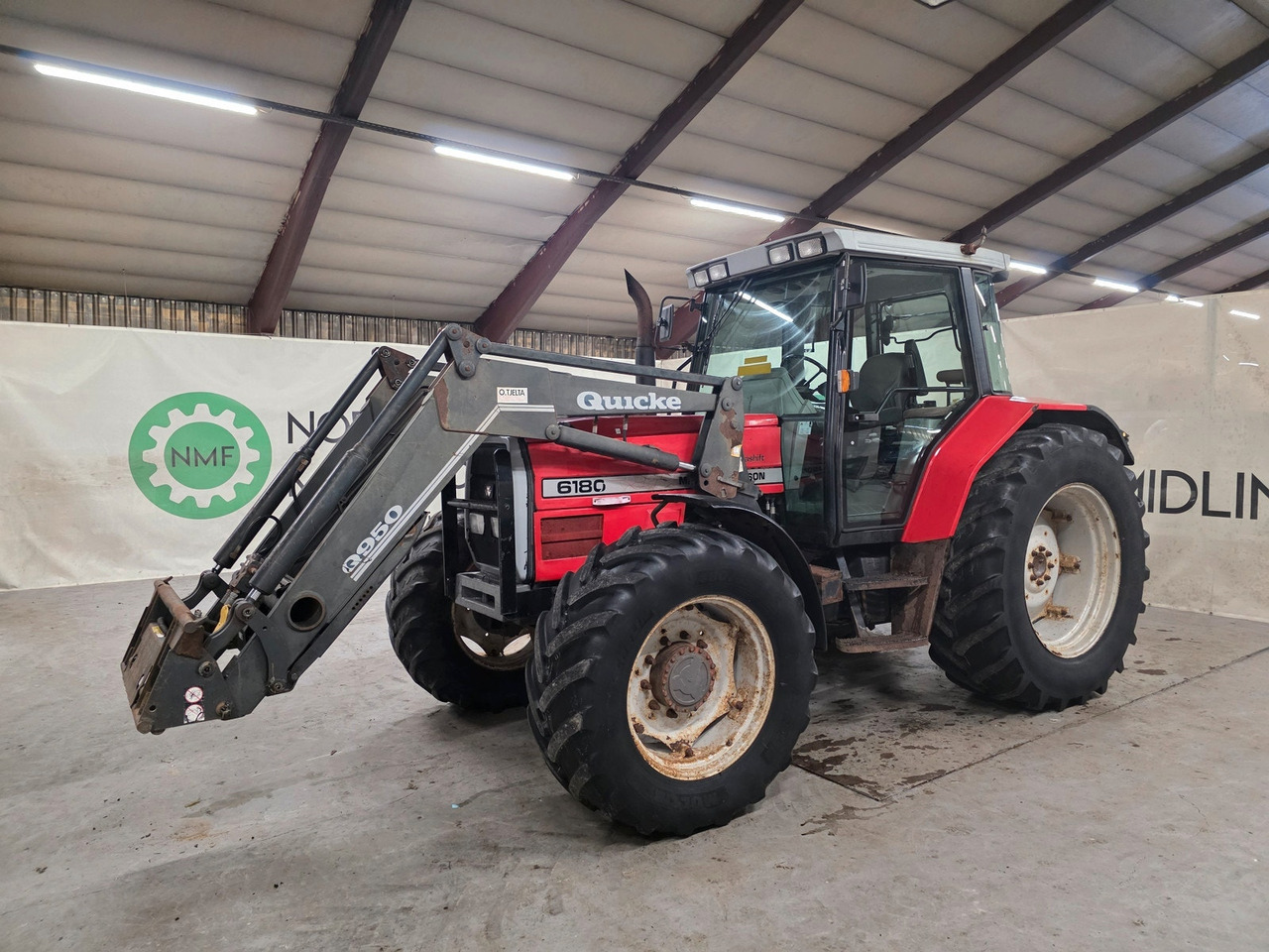 Massey Ferguson 6180 - Trattore: foto 1 Massey Ferguson 6180 - Trattore: foto 1