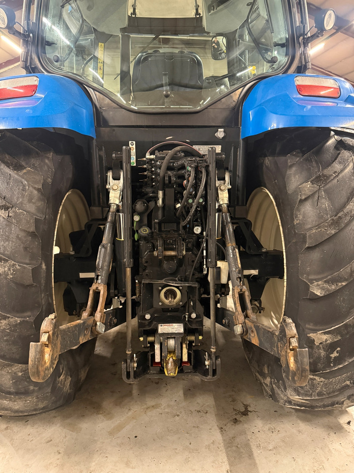 New Holland T6.140 EC - Trattore: foto 4 New Holland T6.140 EC - Trattore: foto 4