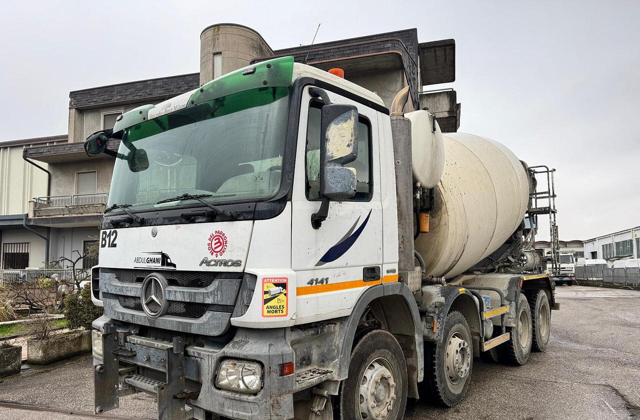 Autobetoniera Armec PHY120 su telaio Mercedes-Benz - Altra macchina: foto 1 Autobetoniera Armec PHY120 su telaio Mercedes-Benz - Altra macchina: foto 1