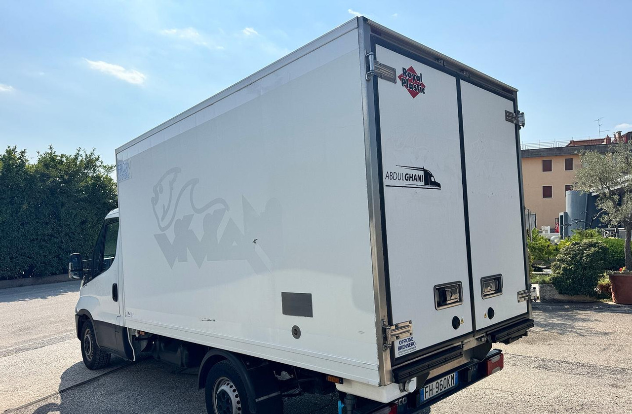 IVECO DAILY 35S15 - FRIGO FRC - PATENTE B - Furgone frigo: foto 4 IVECO DAILY 35S15 - FRIGO FRC - PATENTE B - Furgone frigo: foto 4