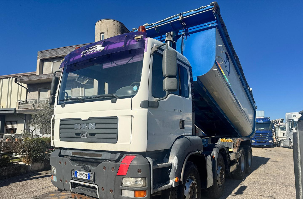 - Autocarro ribaltabile: foto 1 - Autocarro ribaltabile: foto 1