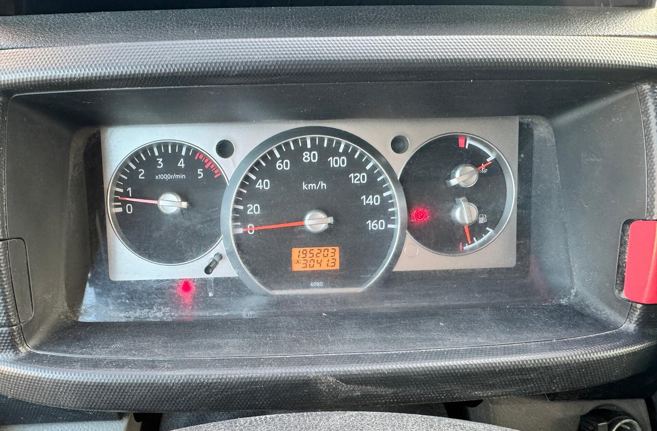 Renault Trucks Maxity 135.35 dxi - Camion centinato: foto 4 Renault Trucks Maxity 135.35 dxi - Camion centinato: foto 4