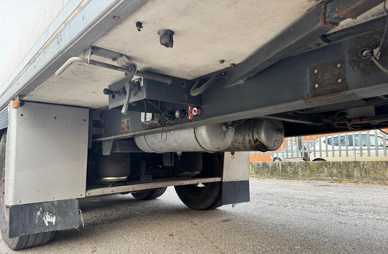 SEMIRIMORCHIO FRIGO CHEREAU - Semirimorchio frigorifero: foto 5 SEMIRIMORCHIO FRIGO CHEREAU - Semirimorchio frigorifero: foto 5