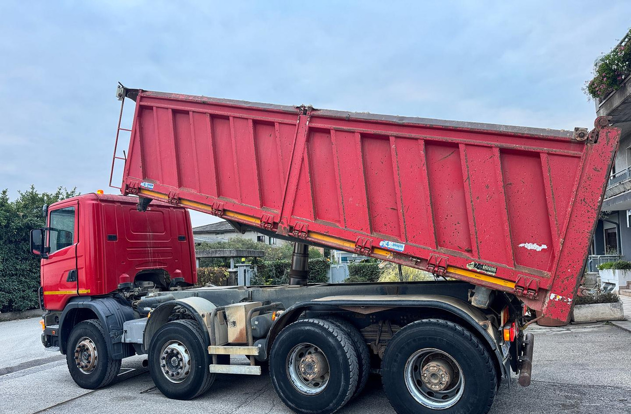 Scania R124/470 Ribaltabile 8X4 - Autocarro ribaltabile: foto 2 Scania R124/470 Ribaltabile 8X4 - Autocarro ribaltabile: foto 2