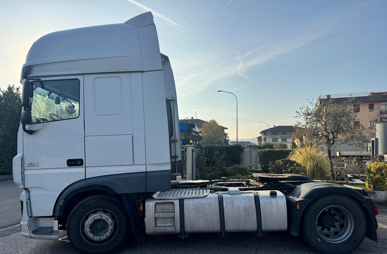 DAF XF 460 FT - 2017 - IMPIANTO RIBALTABILE - Trattore stradale: foto 3 DAF XF 460 FT - 2017 - IMPIANTO RIBALTABILE - Trattore stradale: foto 3