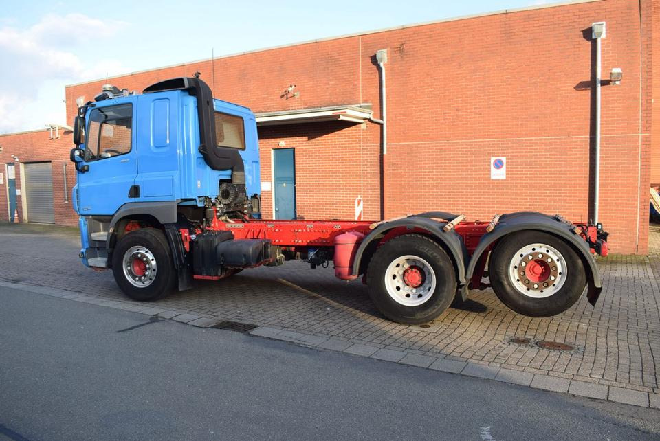 DAF CF 450 6x2 Fahrgestell Klima Navi Lift Retarder - Autocarro telaio: foto 4 DAF CF 450 6x2 Fahrgestell Klima Navi Lift Retarder - Autocarro telaio: foto 4