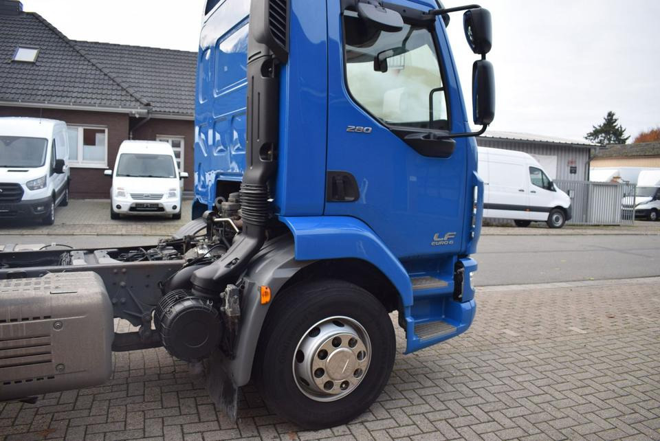Autocarro telaio DAF  LF 280 Fahrgestell Klima Navi 8-Gang ACC AHK: foto 11