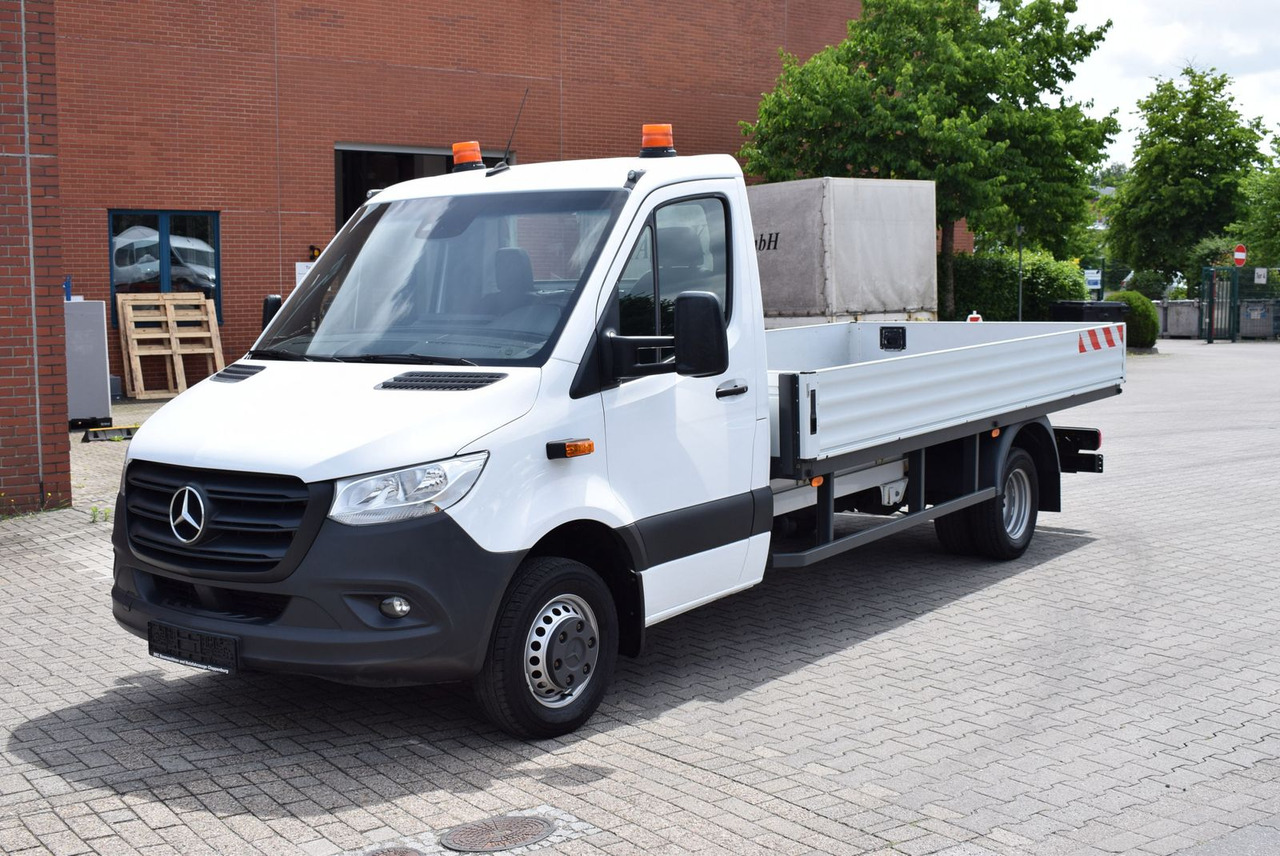 Mercedes-Benz Sprinter 514 Pritsche 4,30mAutomatik AHK 3,5 - Furgone con cassone fisso: foto 2 Mercedes-Benz Sprinter 514 Pritsche 4,30mAutomatik AHK 3,5 - Furgone con cassone fisso: foto 2
