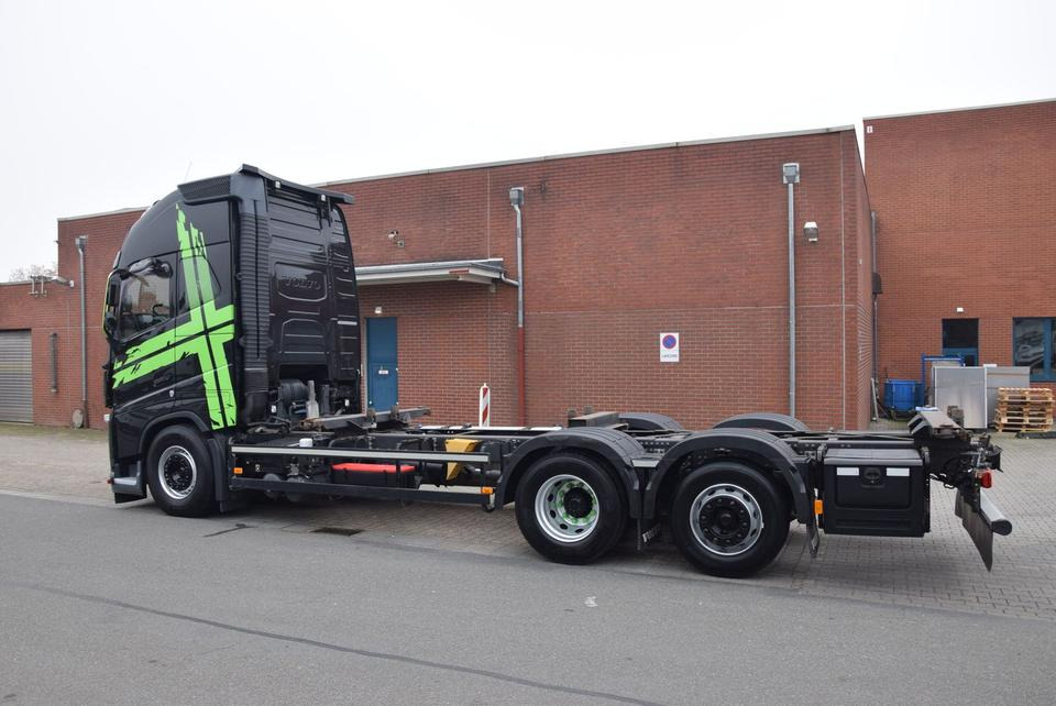 Volvo FH 460 Fahrschule 3-AchsRetarder ACC 4-Sitze - Autocarro portacontainer/ Caisse interchangeable: foto 4 Volvo FH 460 Fahrschule 3-AchsRetarder ACC 4-Sitze - Autocarro portacontainer/ Caisse interchangeable: foto 4