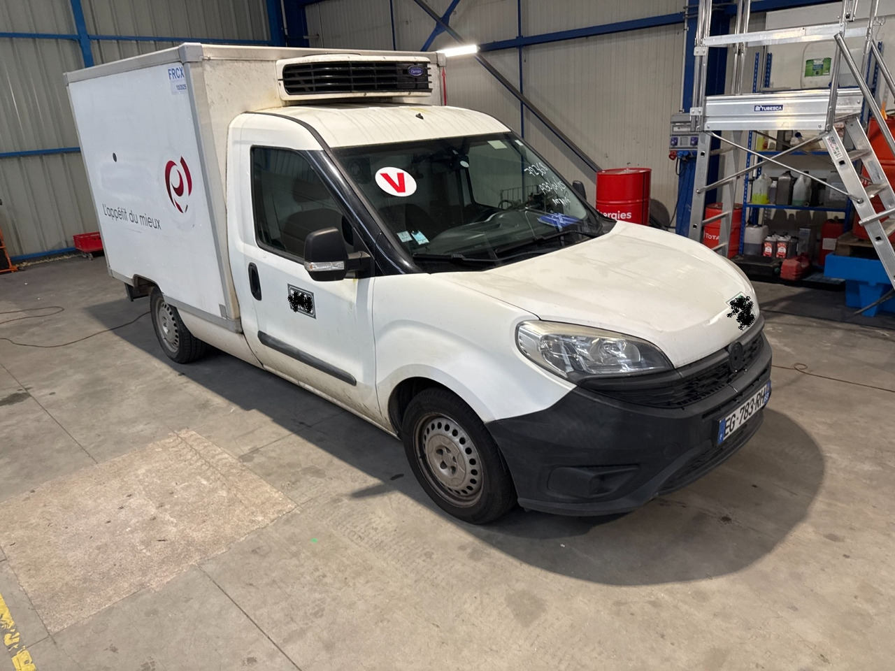 FIAT DOBLO KONTENER CHŁODNIA NR 854 - Furgone frigo: foto 1 FIAT DOBLO KONTENER CHŁODNIA NR 854 - Furgone frigo: foto 1
