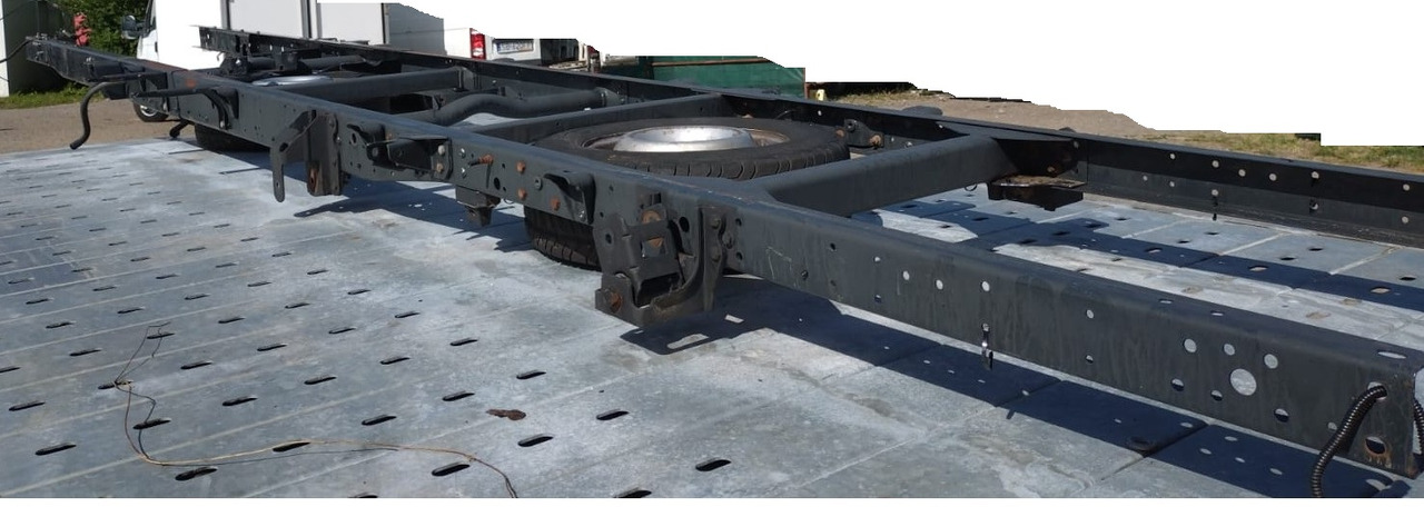 GOŁA RAMA IVECO DAILY 35S11 NR 725/095 - Telaio per Furgone: foto 5 GOŁA RAMA IVECO DAILY 35S11 NR 725/095 - Telaio per Furgone: foto 5