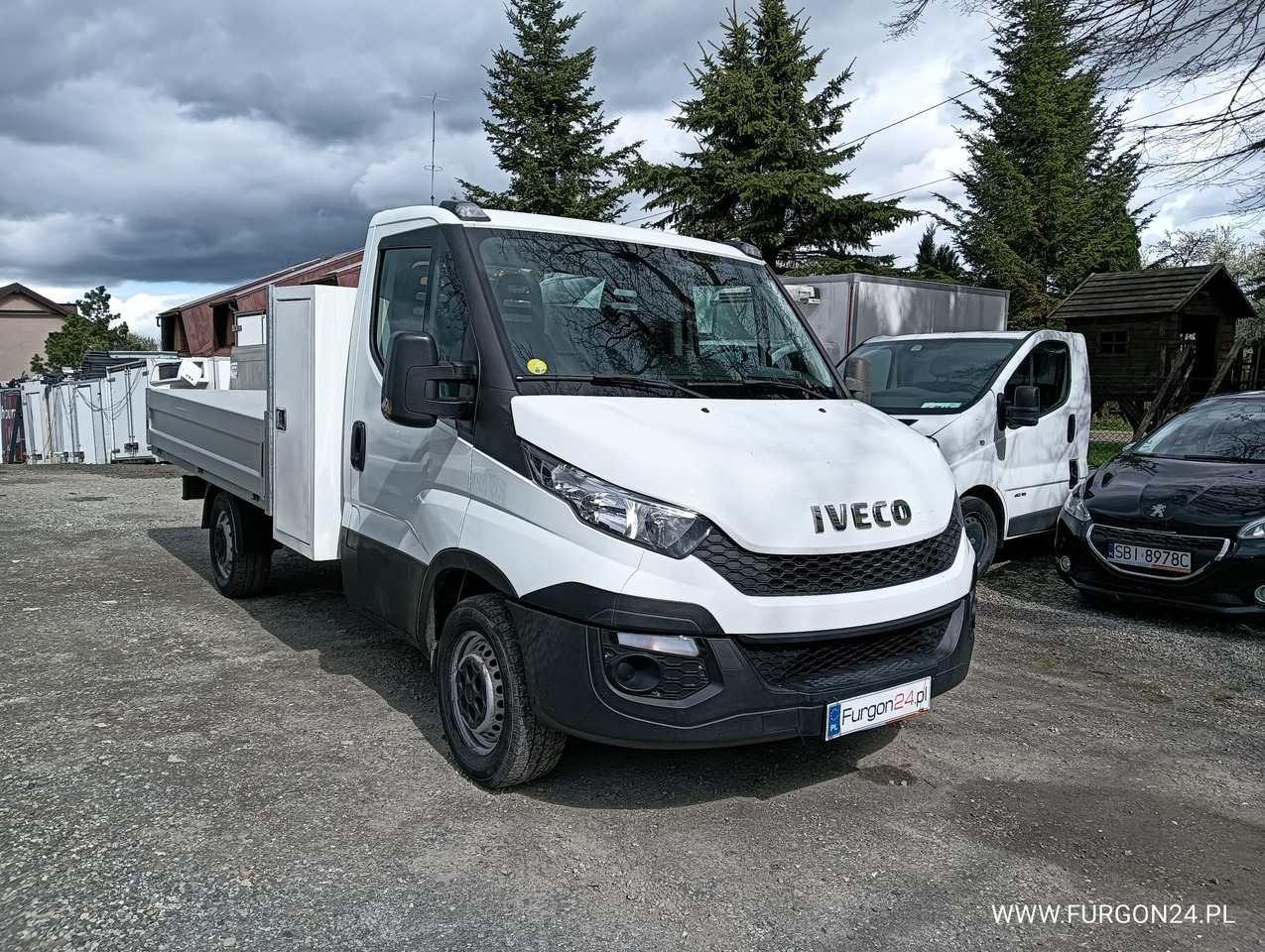 IVECO DAILY 35S11 SKRZYNIA PAKA SKRZYNKA NARZĘDZIOWA NR 727 - Furgone con cassone fisso: foto 3 IVECO DAILY 35S11 SKRZYNIA PAKA SKRZYNKA NARZĘDZIOWA NR 727 - Furgone con cassone fisso: foto 3