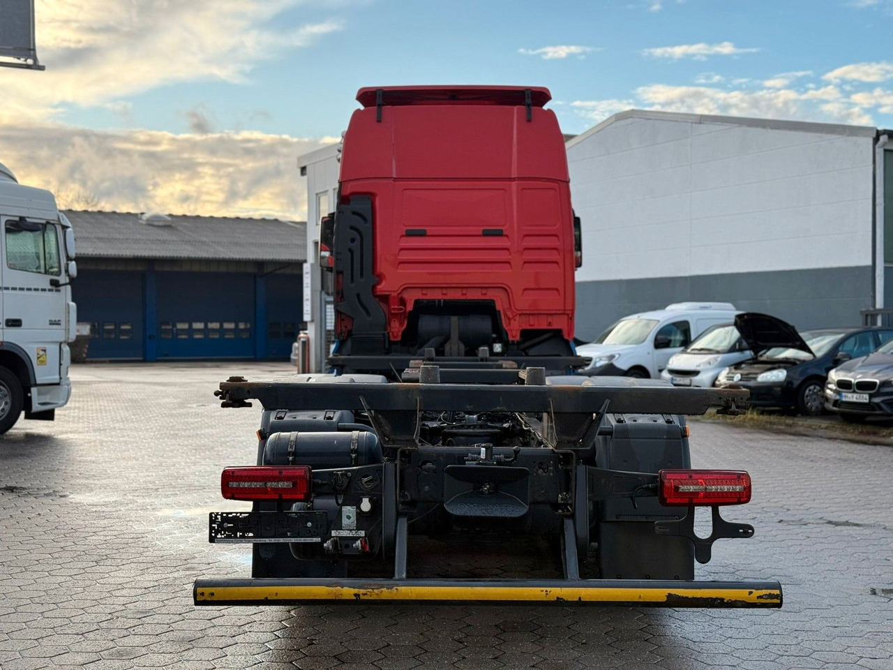 MAN TGX 26.470 XXL 6x2 BDF+Retarter +Standklima - Autocarro portacontainer/ Caisse interchangeable: foto 5 MAN TGX 26.470 XXL 6x2 BDF+Retarter +Standklima - Autocarro portacontainer/ Caisse interchangeable: foto 5