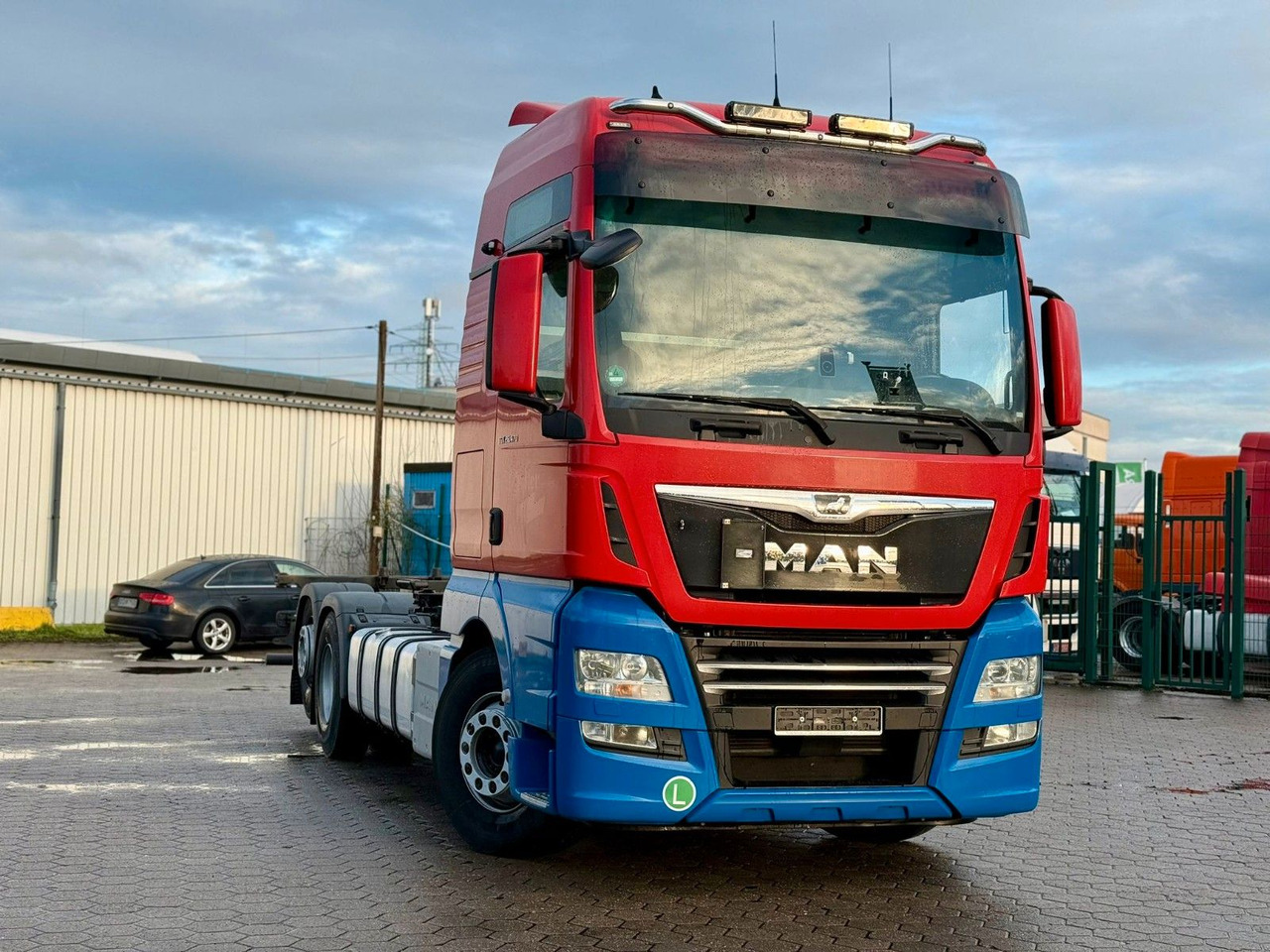 MAN TGX 26.470 XXL 6x2 BDF+Retarter +Standklima - Autocarro portacontainer/ Caisse interchangeable: foto 4 MAN TGX 26.470 XXL 6x2 BDF+Retarter +Standklima - Autocarro portacontainer/ Caisse interchangeable: foto 4
