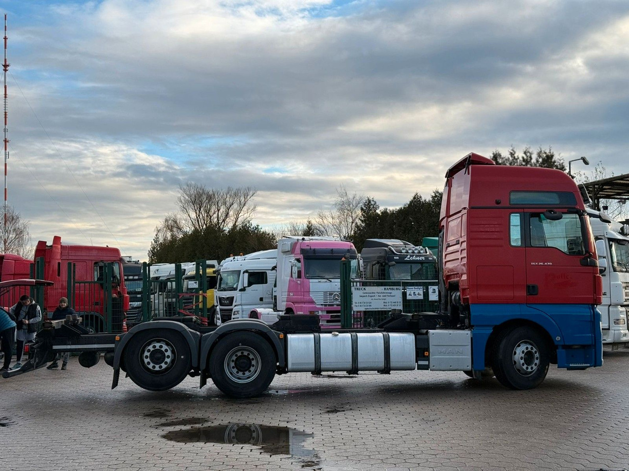 MAN TGX 26.470 XXL 6x2 BDF+Retarter +Standklima - Autocarro portacontainer/ Caisse interchangeable: foto 3 MAN TGX 26.470 XXL 6x2 BDF+Retarter +Standklima - Autocarro portacontainer/ Caisse interchangeable: foto 3