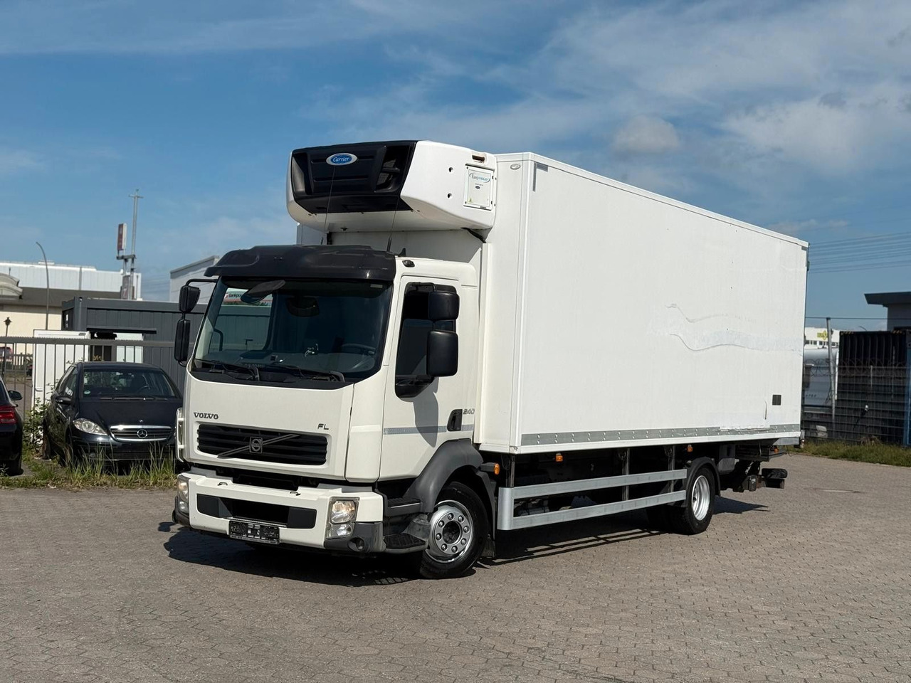 Volvo FL 240 Carrier Easy Cold+Hebebühne - Autocarro frigorifero: foto 5 Volvo FL 240 Carrier Easy Cold+Hebebühne - Autocarro frigorifero: foto 5