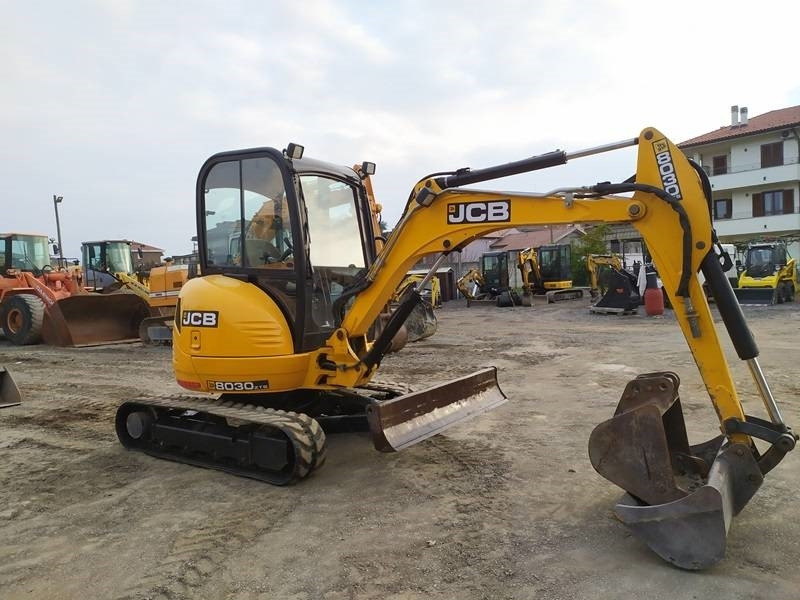 JCB 8030 ZTS - Miniescavatore: foto 5 JCB 8030 ZTS - Miniescavatore: foto 5