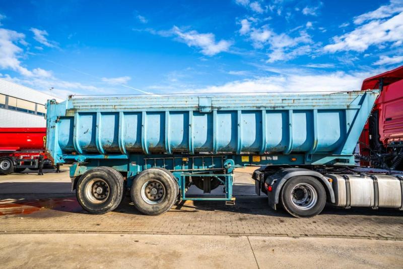 Benalu FRUEHAUF DF33 - Semirimorchio ribaltabile: foto 3 Benalu FRUEHAUF DF33 - Semirimorchio ribaltabile: foto 3