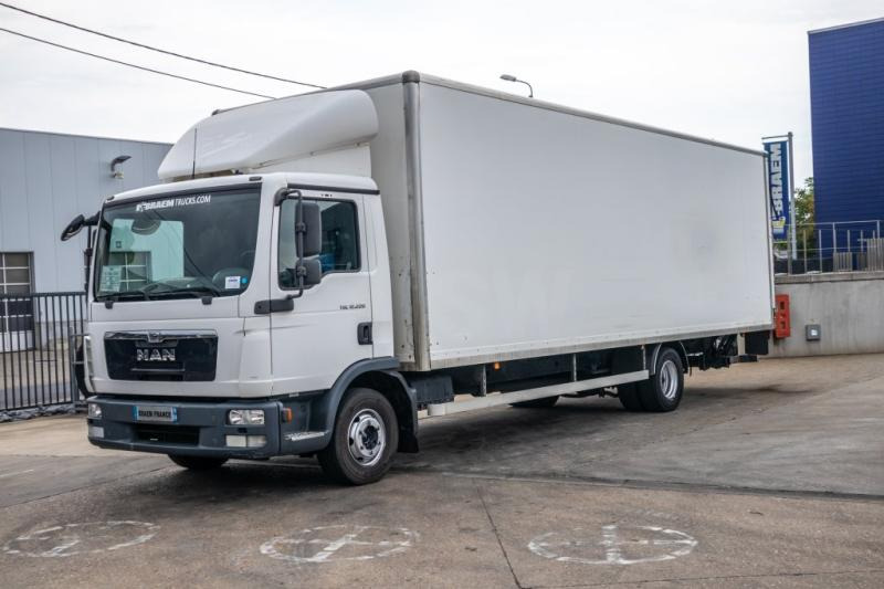 MAN TGL 12.220 BL+E5+HAYON - Autocarro furgonato: foto 1 MAN TGL 12.220 BL+E5+HAYON - Autocarro furgonato: foto 1