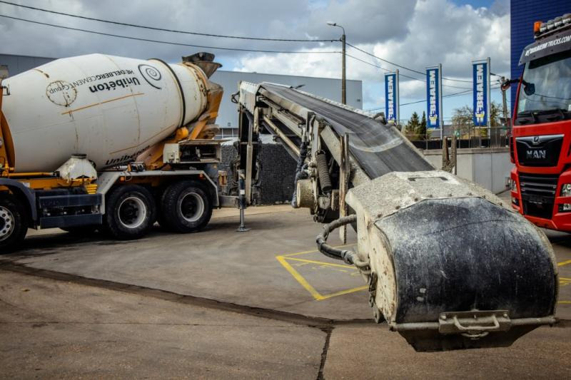 MAN TGS 32.400BB+LIEBHERR 8M³+BAND/TAPIS 16m - Autobetoniera: foto 5 MAN TGS 32.400BB+LIEBHERR 8M³+BAND/TAPIS 16m - Autobetoniera: foto 5