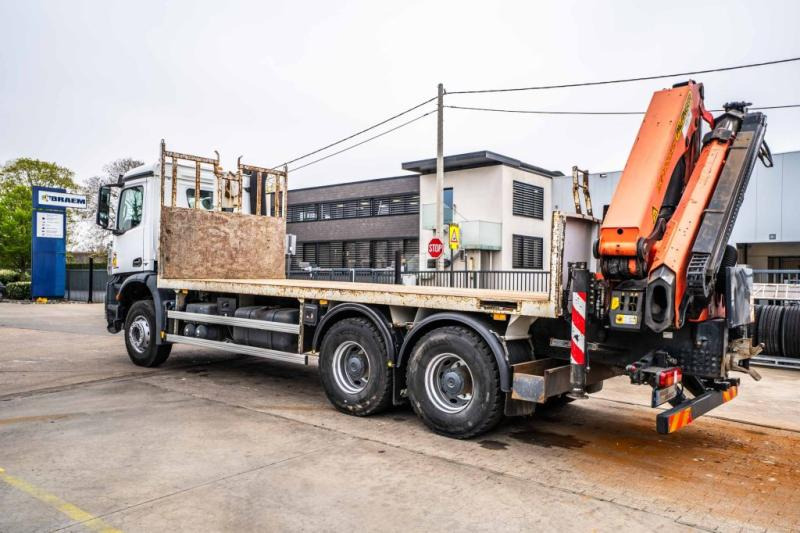 Mercedes AROCS 2648 + PALFINGER 23 T/M + 5 EXT - Autocarro con pianale/ Cassone fisso, Camion con gru: foto 5 Mercedes AROCS 2648 + PALFINGER 23 T/M + 5 EXT - Autocarro con pianale/ Cassone fisso, Camion con gru: foto 5