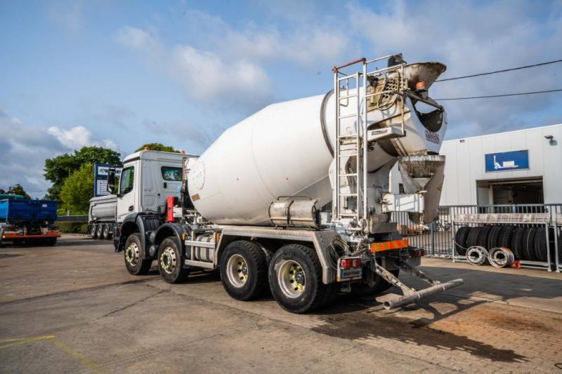 Mercedes AROCS 3240 BB+STETTER 9m3 - Autobetoniera: foto 5 Mercedes AROCS 3240 BB+STETTER 9m3 - Autobetoniera: foto 5