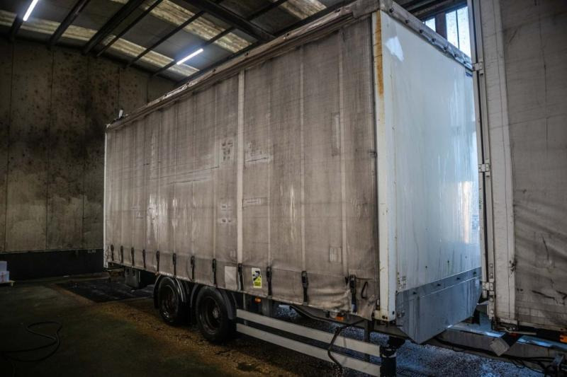 ROBUSTE-KAISER GRAND VOLUME+TOIT DECOUVRABLE - Rimorchio centinato: foto 2 ROBUSTE-KAISER GRAND VOLUME+TOIT DECOUVRABLE - Rimorchio centinato: foto 2