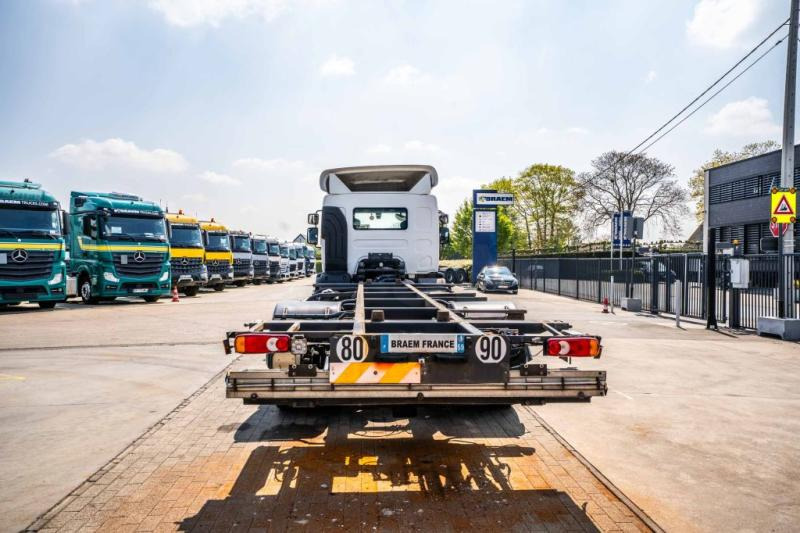 Renault D WIDE 380 DXI - Autocarro portacontainer/ Caisse interchangeable: foto 4 Renault D WIDE 380 DXI - Autocarro portacontainer/ Caisse interchangeable: foto 4
