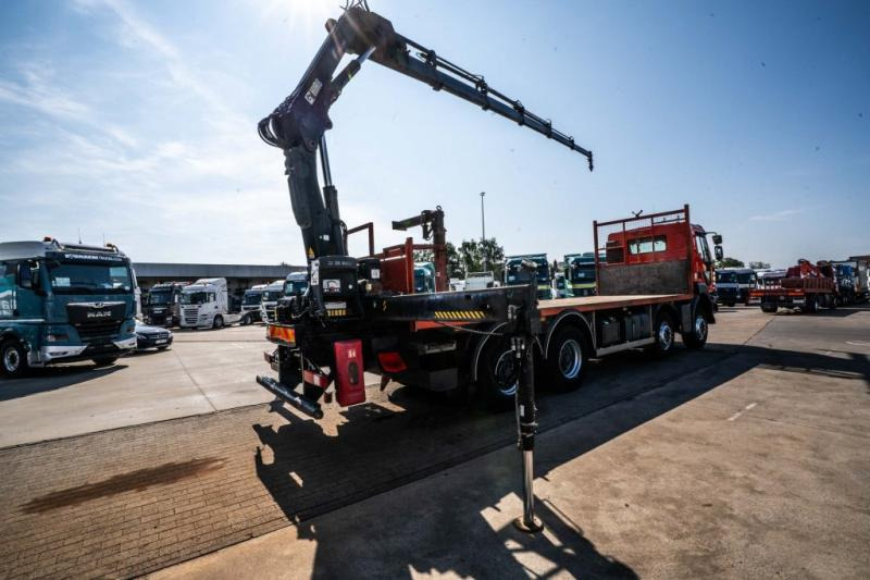 Renault KERAX 430 DXI+ HIAB 16 T/m + 5 EXT - Autocarro con pianale/ Cassone fisso, Camion con gru: foto 4 Renault KERAX 430 DXI+ HIAB 16 T/m + 5 EXT - Autocarro con pianale/ Cassone fisso, Camion con gru: foto 4