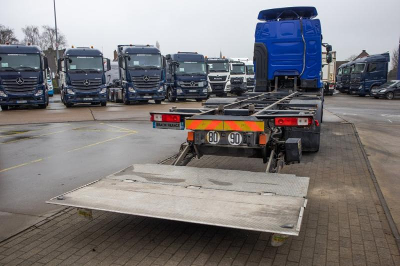 Renault PREMIUM 380DXI+INTARDER+DHOLLANDIA - Autocarro portacontainer/ Caisse interchangeable: foto 5 Renault PREMIUM 380DXI+INTARDER+DHOLLANDIA - Autocarro portacontainer/ Caisse interchangeable: foto 5