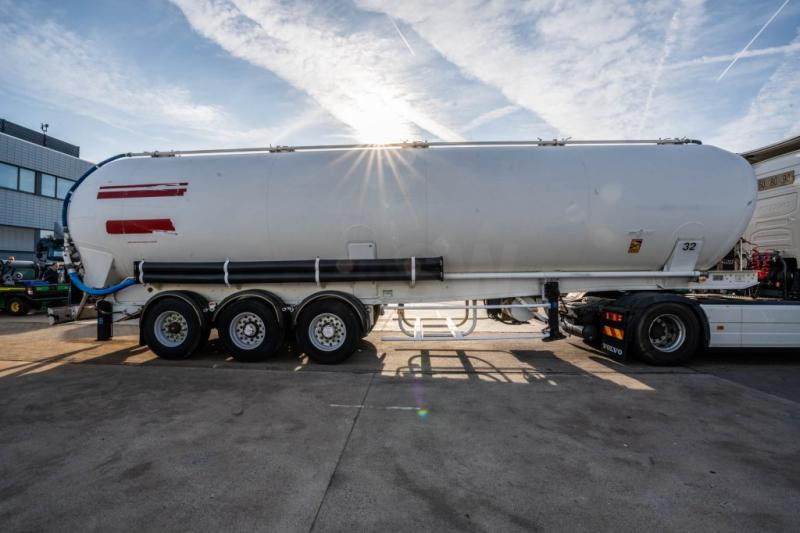 SPITZER SILO SK2458 CAL 60m3 - Semirimorchio silos: foto 3 SPITZER SILO SK2458 CAL 60m3 - Semirimorchio silos: foto 3