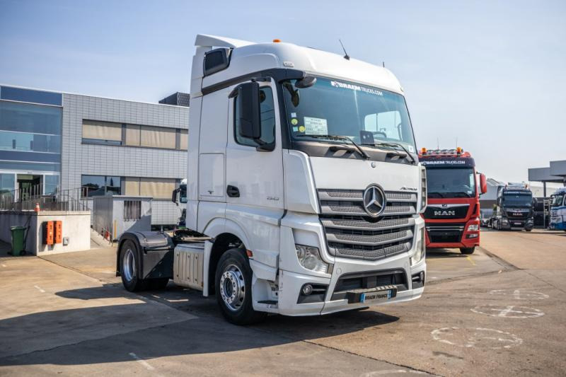 Mercedes ACTROS 1845 LS - Trattore stradale: foto 2 Mercedes ACTROS 1845 LS - Trattore stradale: foto 2