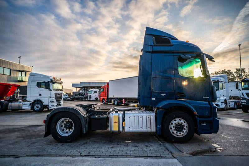 Mercedes ACTROS 1846 LS + HYDR. - Trattore stradale: foto 3 Mercedes ACTROS 1846 LS + HYDR. - Trattore stradale: foto 3