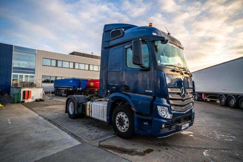 Mercedes ACTROS 1846 LS + HYDR. - Trattore stradale: foto 2 Mercedes ACTROS 1846 LS + HYDR. - Trattore stradale: foto 2