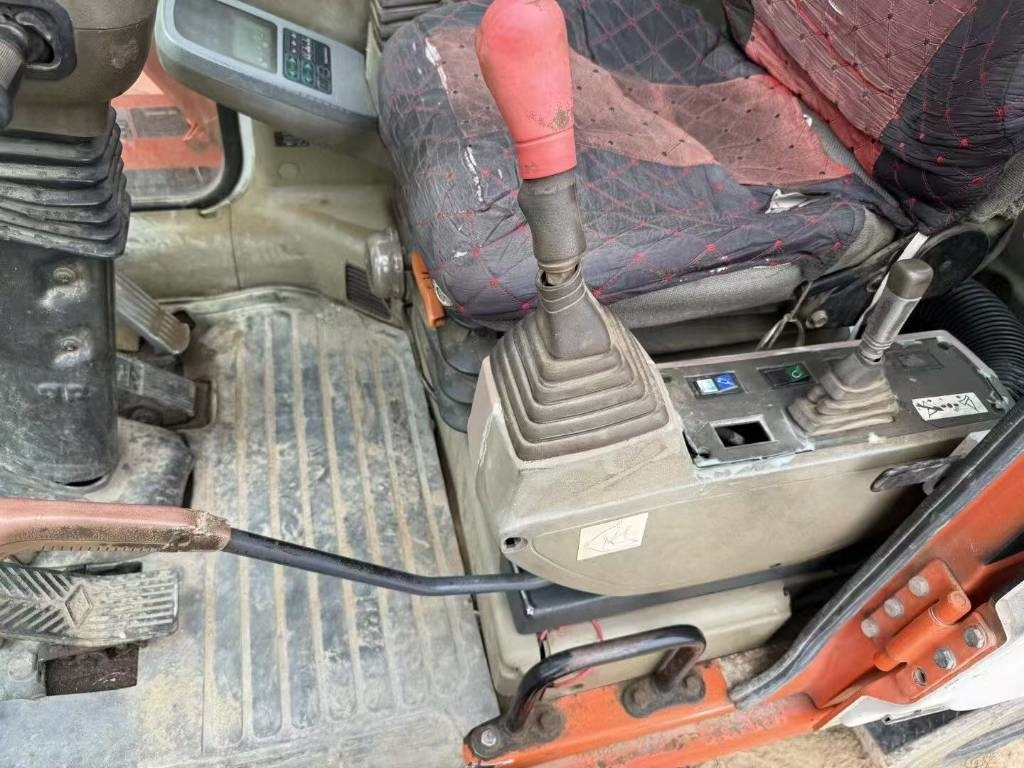Doosan DH 150 W-7 - Escavatore gommato: foto 5 Doosan DH 150 W-7 - Escavatore gommato: foto 5