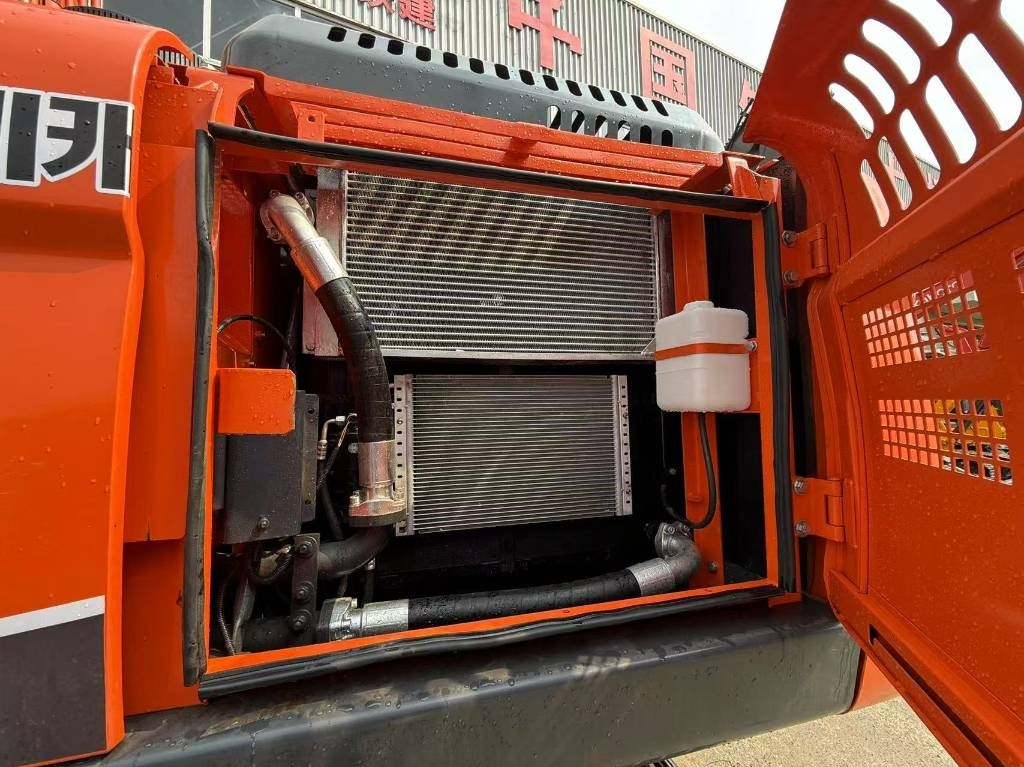 Doosan DX 225 LCA - Escavatore cingolato: foto 2 Doosan DX 225 LCA - Escavatore cingolato: foto 2