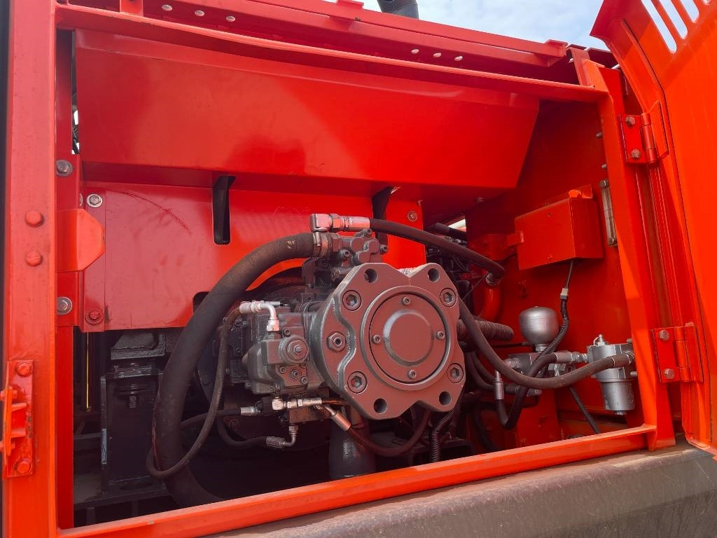 Doosan DX 300 - Escavatore cingolato: foto 3 Doosan DX 300 - Escavatore cingolato: foto 3