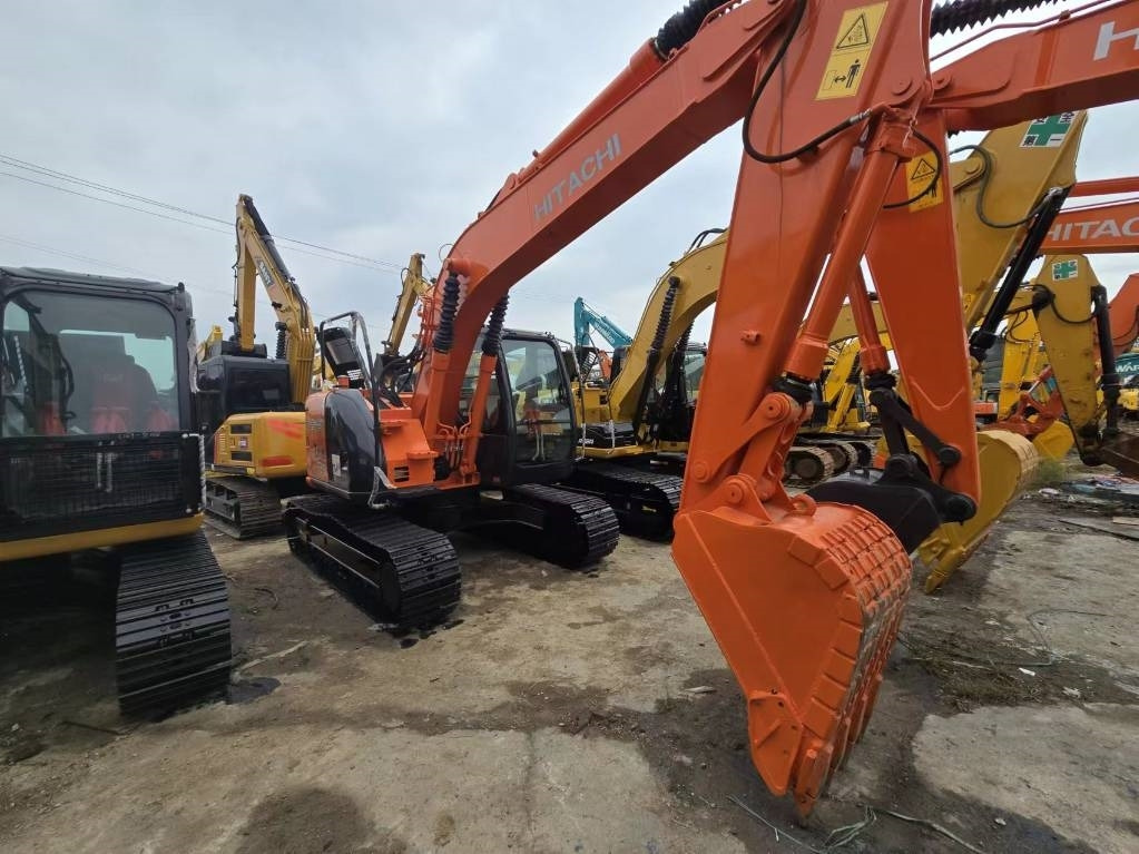 Hitachi ZX 135 US - Escavatore cingolato: foto 4 Hitachi ZX 135 US - Escavatore cingolato: foto 4