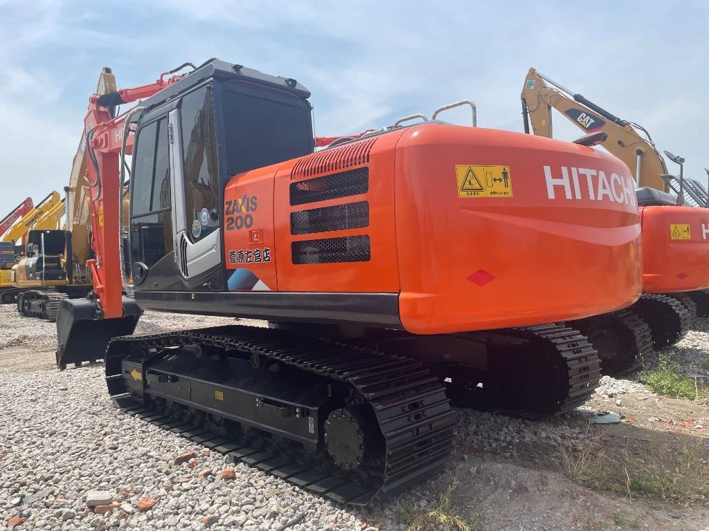 Hitachi ZX 200 - Escavatore cingolato: foto 1 Hitachi ZX 200 - Escavatore cingolato: foto 1