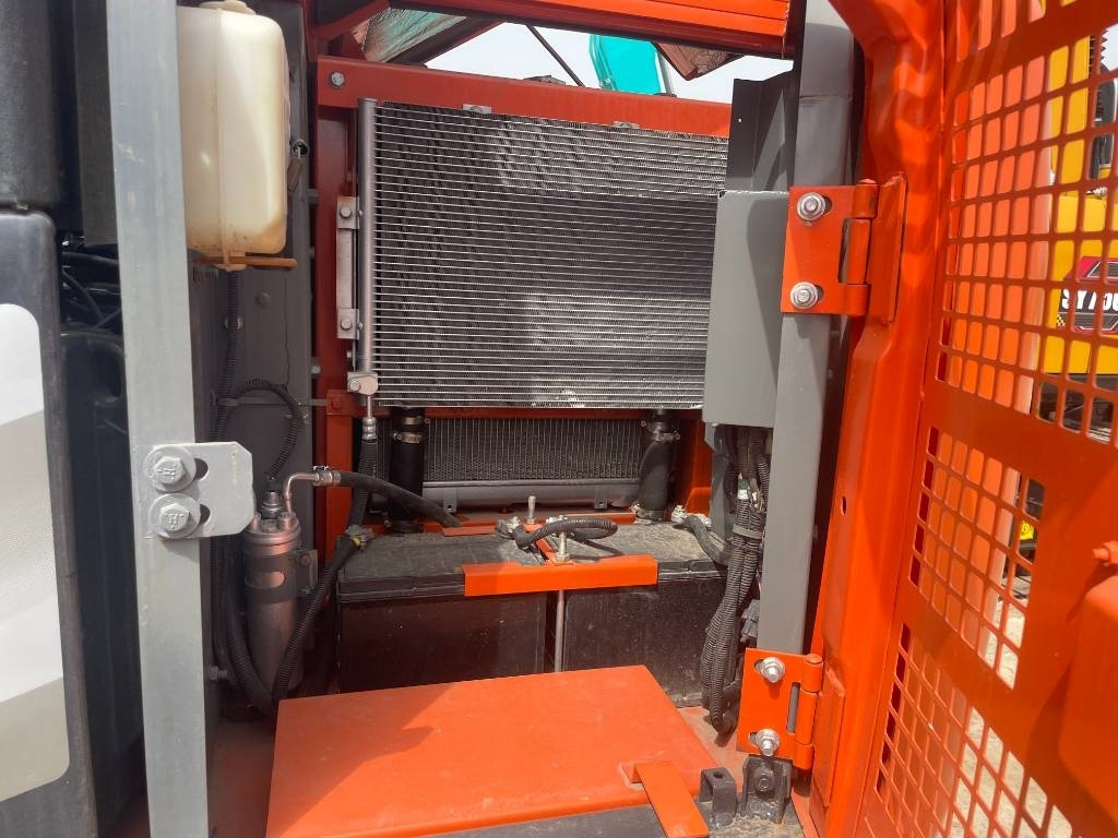 Hitachi ZX 70 - Miniescavatore: foto 4 Hitachi ZX 70 - Miniescavatore: foto 4